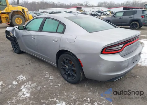 2015 Dodge Charger Sxt z USA, uszkodzony, nr VIN 2C3CDXJGXFH891493